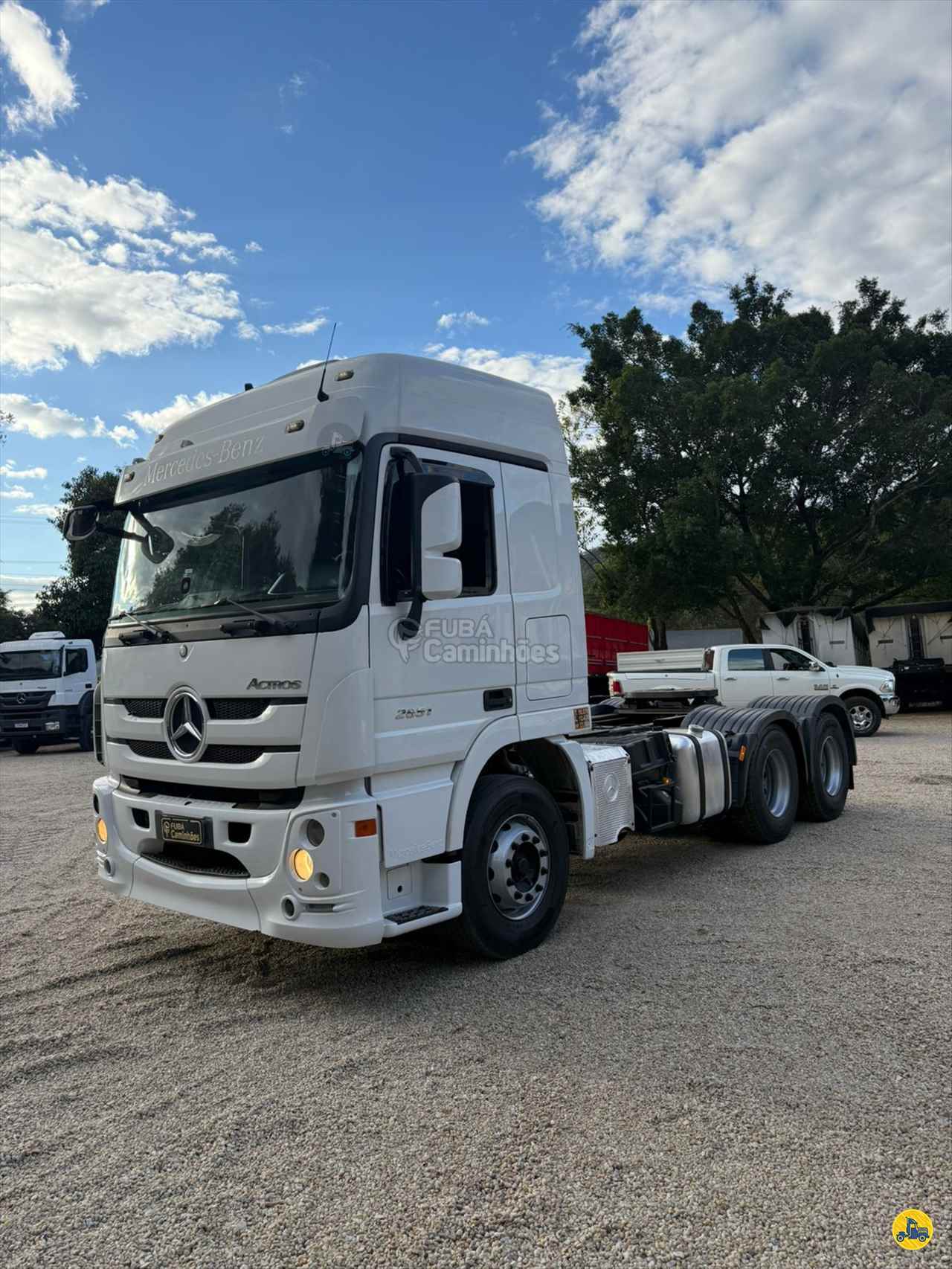 CAMINHAO MERCEDES-BENZ MB 2651 Cavalo Mecânico Cavalo 6x4 Fubá Caminhões ITAJUBA MINAS GERAIS MG